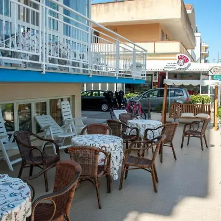 Angeles - Fronte Mare Hotel Riccione