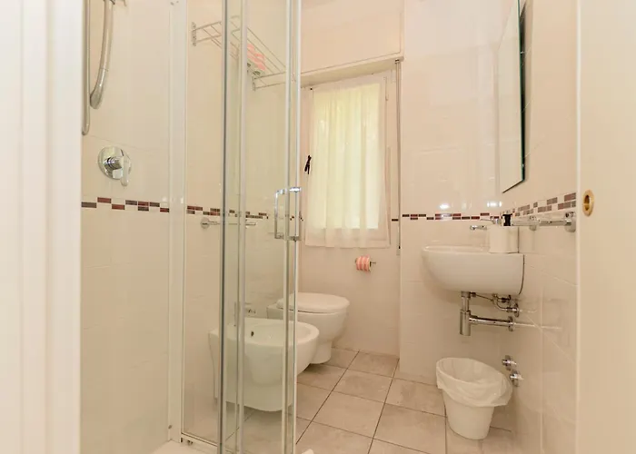 Angeles - Fronte Mare 3*