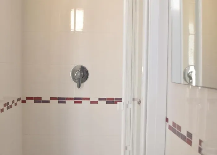 Angeles - Fronte Mare 3*