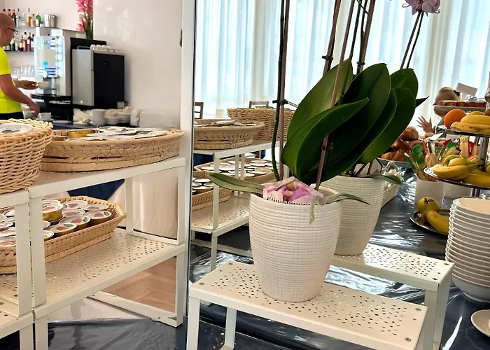 Angeles - Fronte Mare 3*