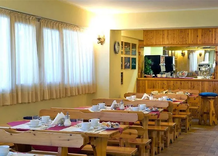 Angeles - Fronte Mare 3*