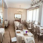 Angeles - Fronte Mare 3*