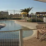 Angeles - Fronte Mare 3*
