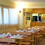 Angeles - Fronte Mare 3*