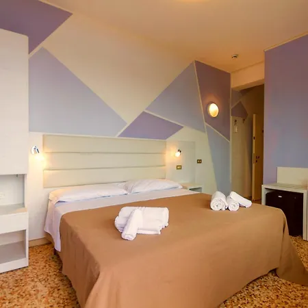 Angeles - Fronte Mare Szálloda 3*
