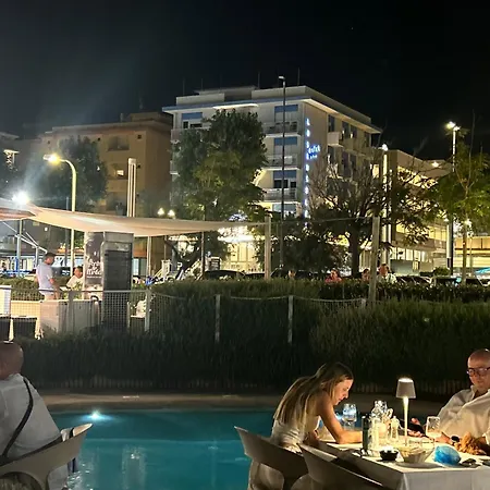 Angeles - Fronte Mare Szálloda 3*