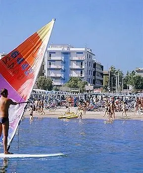 فندق Angeles - Fronte Mare