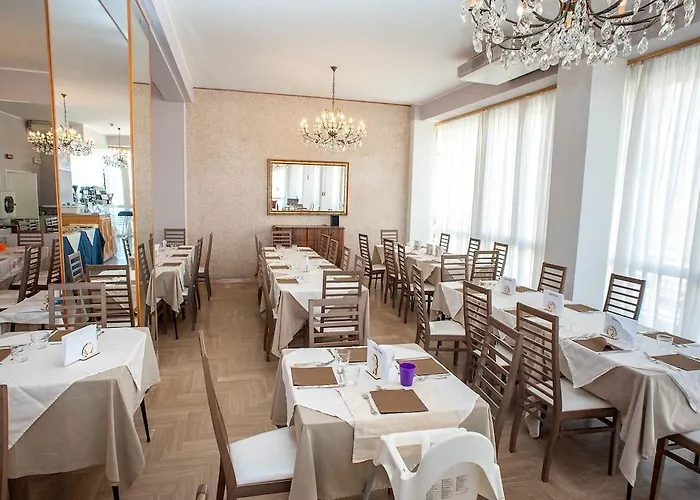 Angeles - Fronte Mare 3*