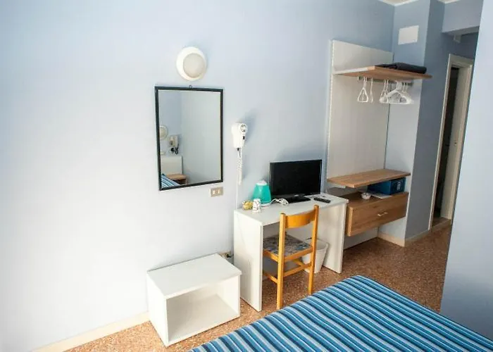 Angeles - Fronte Mare 3*